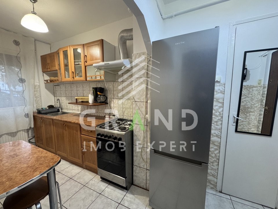 Ap 2 camere,RENOVAT si ECONOM,PARCARE in PARKING,Zona Manastur/MINERVA