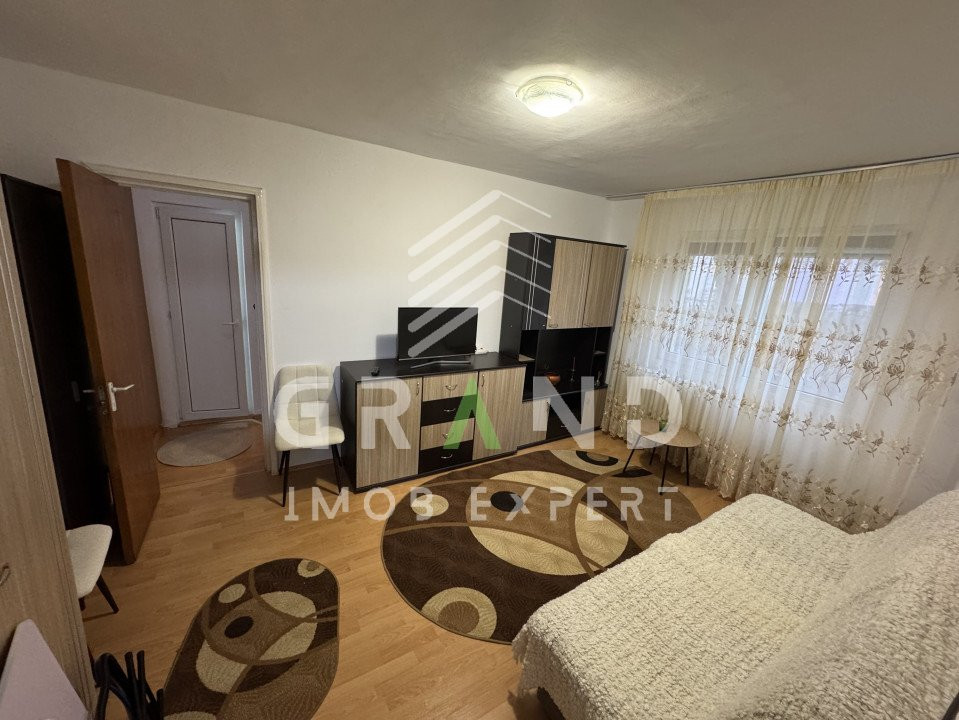 Ap 2 camere,RENOVAT si ECONOM,PARCARE in PARKING,Zona Manastur/MINERVA