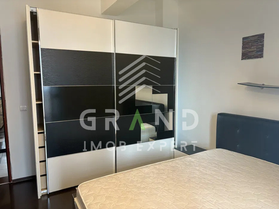 Apartament de inchiriat,decomandat 3 camere cu terasă mare–str. Dorobanților