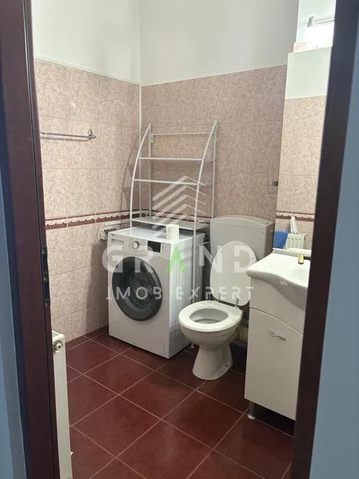 Apartament de inchiriat,decomandat 3 camere cu terasă mare–str. Dorobanților