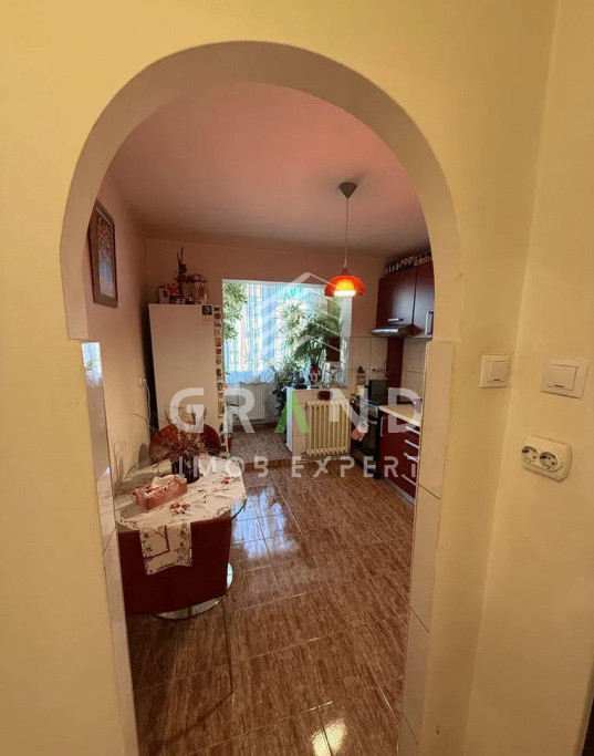 Vedere spectaculoasă: Apartament de inchiriat-2 camere,utilat,Grigorescu, etaj 9