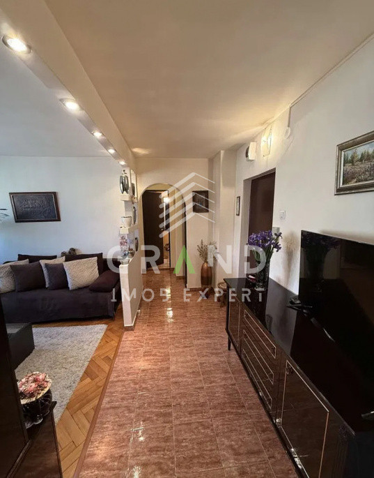 Vedere spectaculoasă: Apartament de inchiriat-2 camere,utilat,Grigorescu, etaj 9