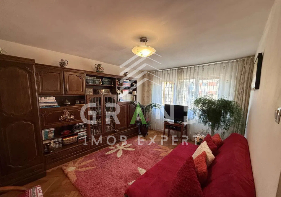 Vedere spectaculoasă: Apartament de inchiriat-2 camere,utilat,Grigorescu, etaj 9