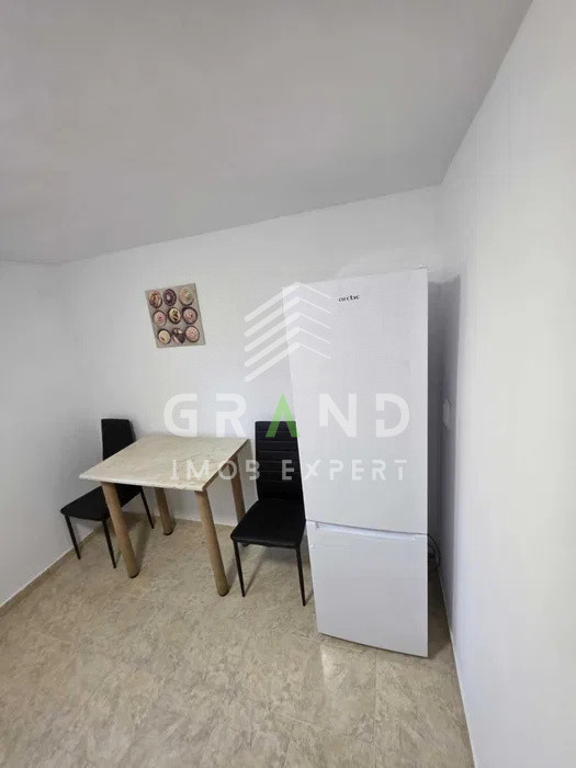 AP 1 camera DECOMANDAT, BALCON, PARCARE, zona Gruia