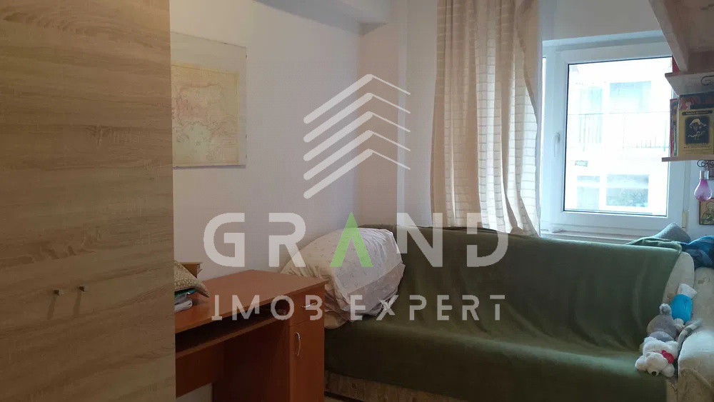 Vânzare apartament 2 camere + balcon,orientat estic, balcon, utilat,Calea Turzii