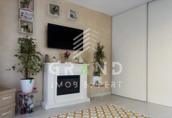 Vanzare Apartament 3 camere decomandat + parcare, mobilat si utilat, Florești