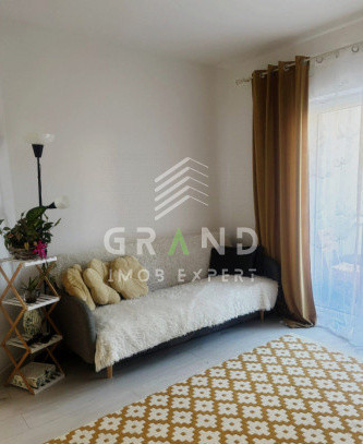 Vanzare Apartament 3 camere decomandat + parcare, mobilat si utilat, Florești