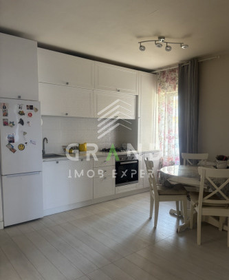 Vanzare Apartament 3 camere decomandat + parcare, mobilat si utilat, Florești