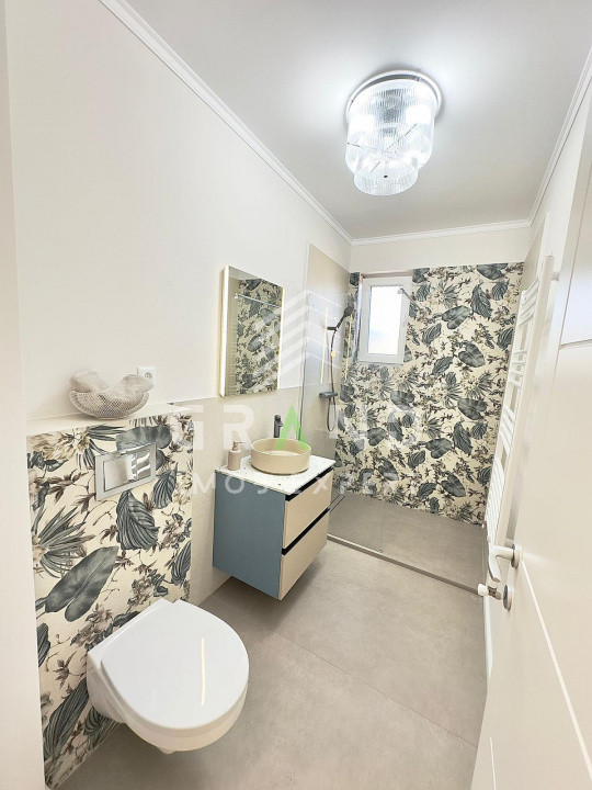 Apartament de vanzare:nou,ultrafinisat,mobilat,utilat cu terasa  25mp , Floresti