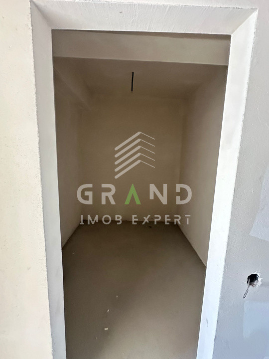 Apartament semifinisat de vanzare - 55mp + parcare, nemobilat,neutilat, Floresti