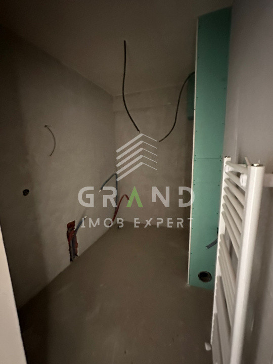 Apartament semifinisat de vanzare - 55mp + parcare, nemobilat,neutilat, Floresti