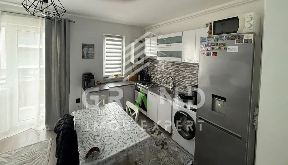 Vânzare apartament modern, 2 camere, 2 balcoane, mobilat si utilat, Florești 