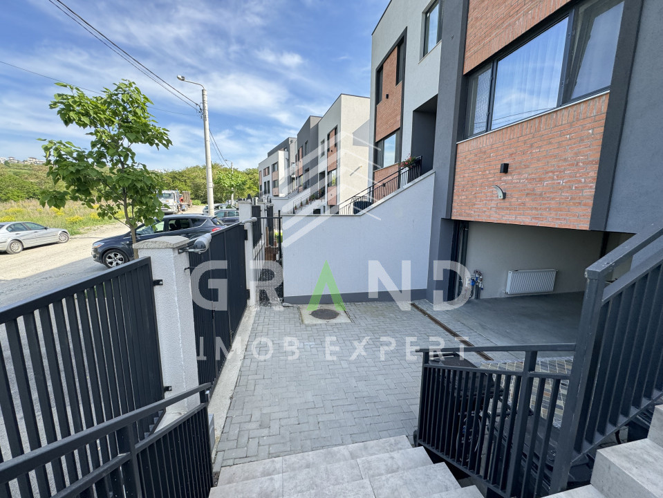 OPORTUNITATE!Casa 4 camere,TERASA+GRADINA,GARAJ,ZONA BORHANCI/ROMUL LADEA