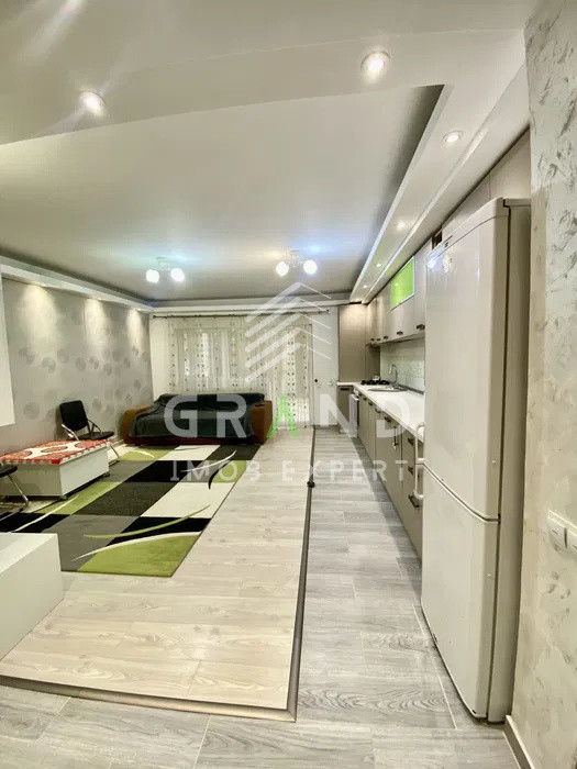 Vânzare apartament semidecomandat, 54 mp, 2 camere,  2 terase, lângă Vivo Mall