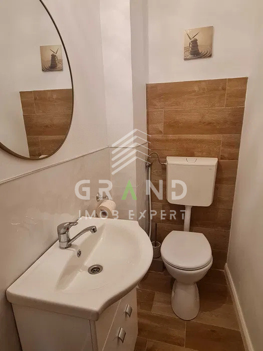 Ap 3 camere, BALCON, zona Andrei Muresanu