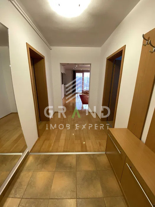 Inchiriere apartament 3 camere decomandat, 90 mp, garaj și parcare, Mănăștur