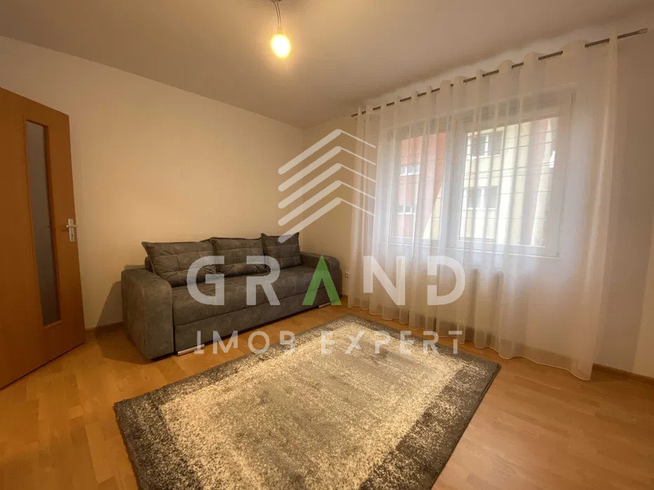 Inchiriere apartament 3 camere decomandat, 90 mp, garaj și parcare, Mănăștur
