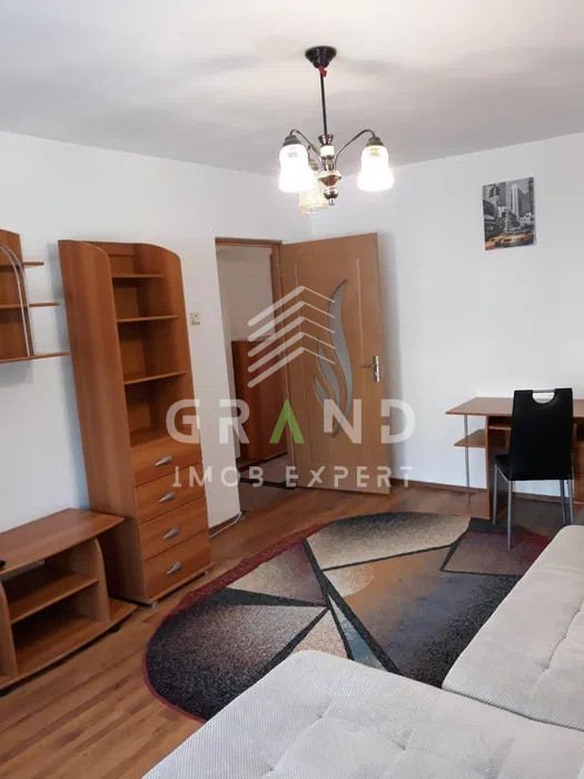 Închiriere apartament, 3 camere decomandate – cartier Zorilor, Cluj-Napoca