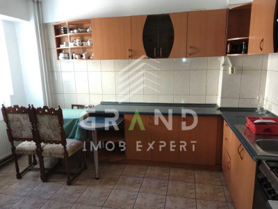 Închiriere apartament cu 3 camere, decomandat, 81 mp,Calea Dorobanților, Parcare