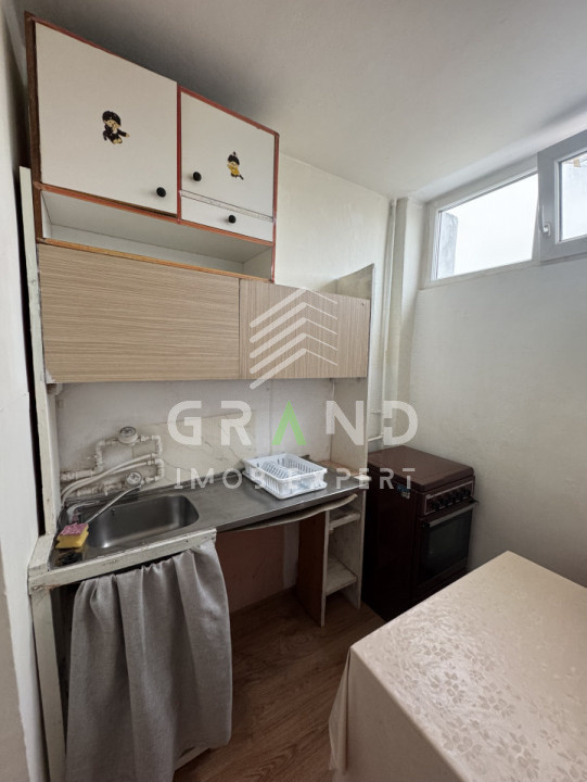 Oportunitate!Garsoniera,BALCON,economa,Zona MANASTUR/BIG