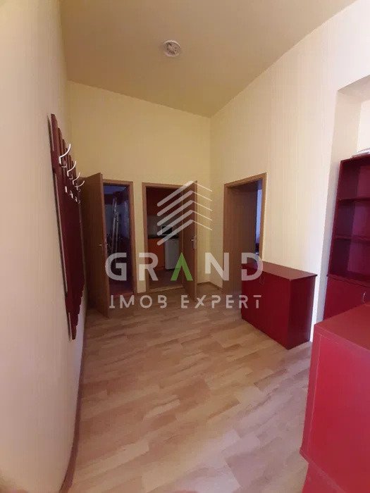 Spațiu de birouri cu 3 încăperi | 59 mp | Parcare | str. Horea/Centru