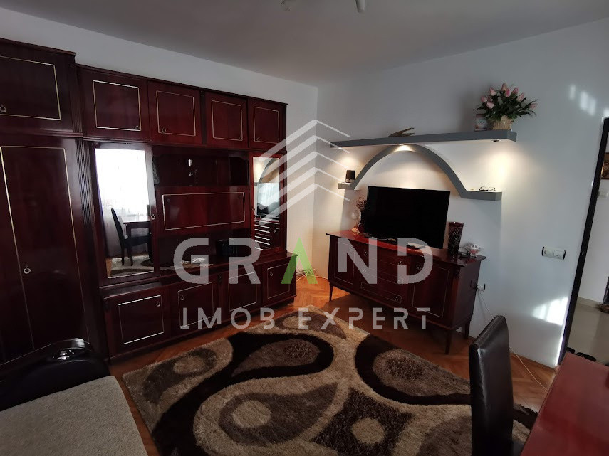 Casă modernă de închiriat, 3 dormitoare,curte privată și parcare, PETFRIENDLY