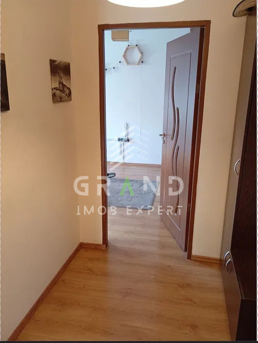 Vânzare apartament 2 camere decomandat, compartimentare modernă, Floresti, Porii