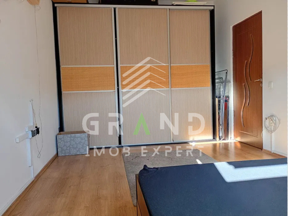 Vânzare apartament 2 camere decomandat, compartimentare modernă, Floresti, Porii