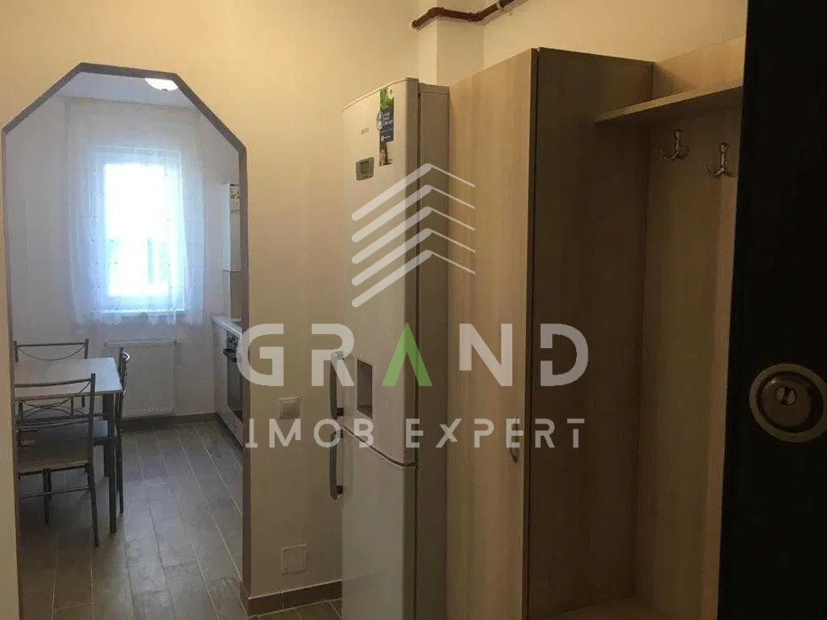 De închiriat apartament 2 camere, Florești – aproape de magazine și transport
