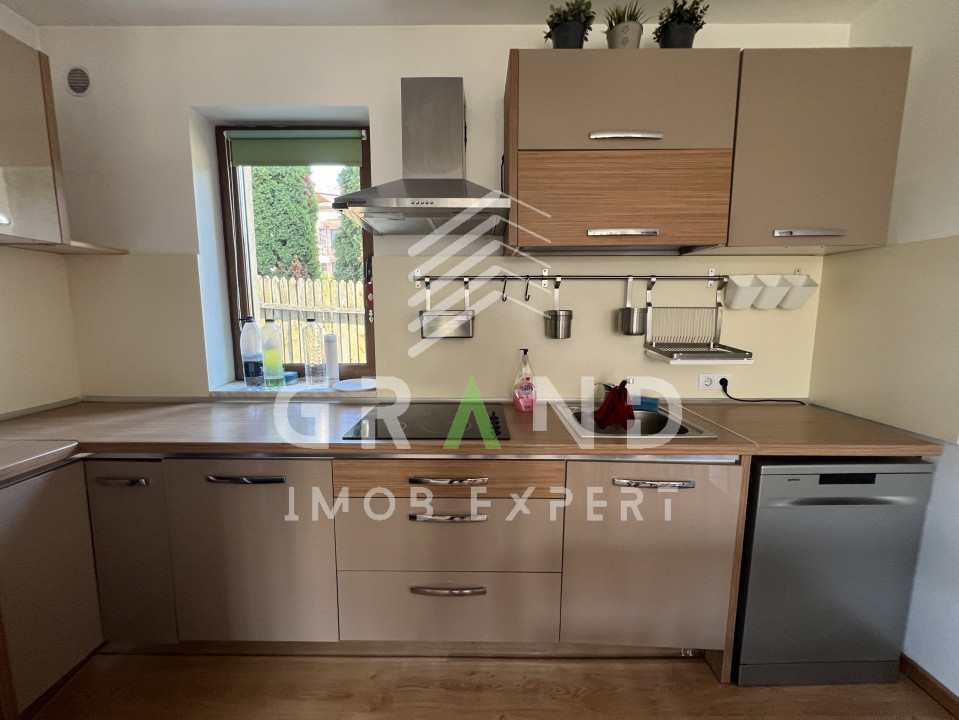 Casă 4 camere | TERASĂ+2 BALCOANE | GARAJ | ZONA BORHANCI/ROMUL LADEA