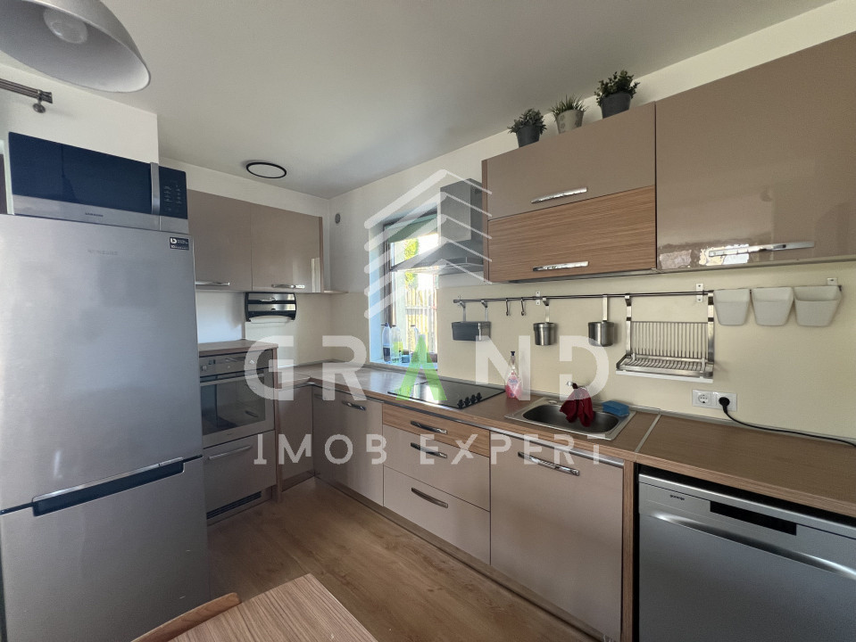 Casă 4 camere | TERASĂ+2 BALCOANE | GARAJ | ZONA BORHANCI/ROMUL LADEA