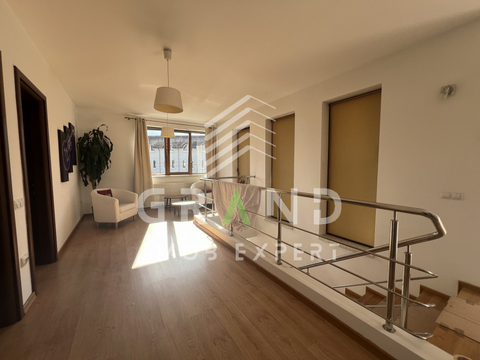 Casă 4 camere | TERASĂ+2 BALCOANE | GARAJ | ZONA BORHANCI/ROMUL LADEA