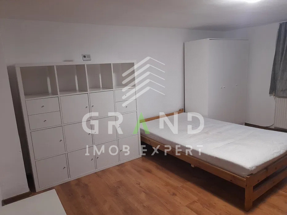 Apartament 1 cameră de închiriat, nivel demisol, perfect pentru tineri – Gruia