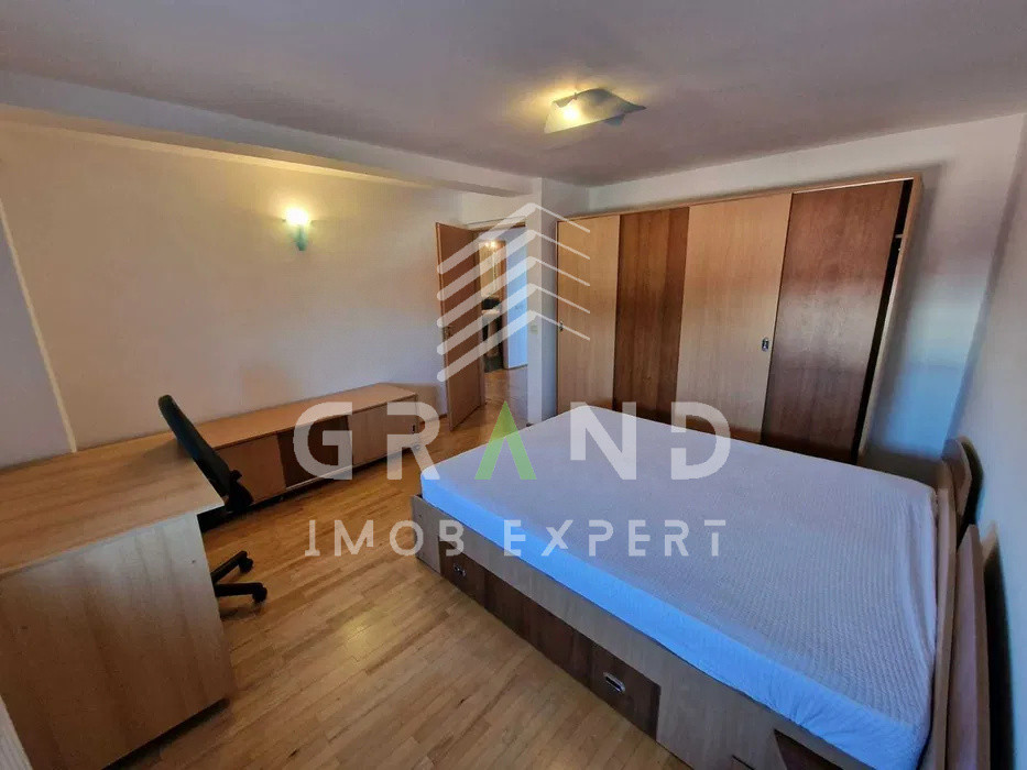 Chirie apartament 3 camere, 100 mp, zonă Eliade – recent renovat și utilat