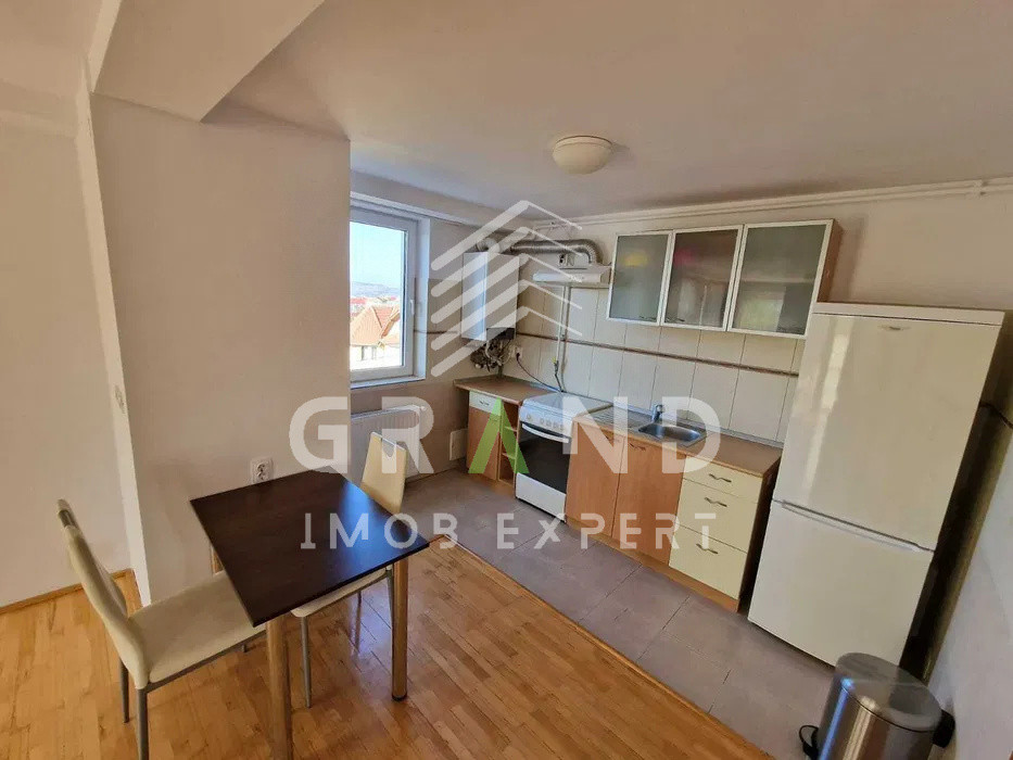 Chirie apartament 3 camere, 100 mp, zonă Eliade – recent renovat și utilat