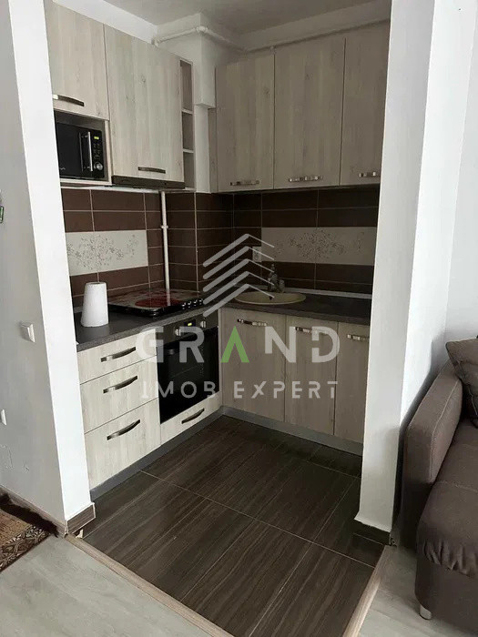 Apartament 2 camere de închiriat, etaj 5,parcare subterana, în Iris, Str.Oașului