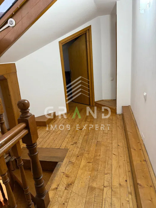 Ap 3 camere | 2 niveluri | Manastur/Mehedinți/Baza Sportivă „La Terenuri”