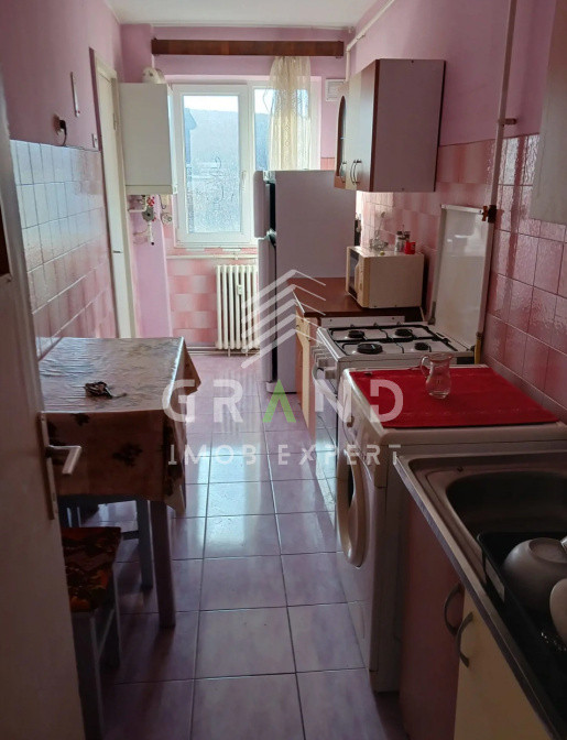 Ap 2 camere DECOMANDAT, 2 BALCOANE, zona Manastur