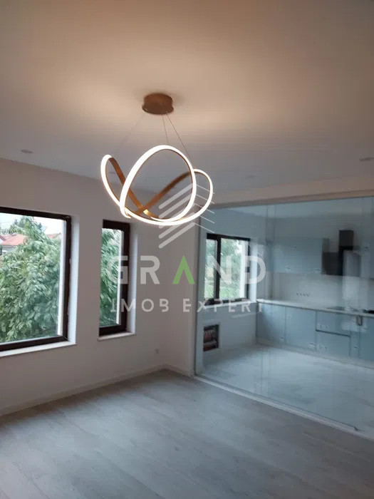 SPAȚIU DE BIROURI | 3 CAMERE | BALCON | CURTE | PARCARE | GHEORGHENI