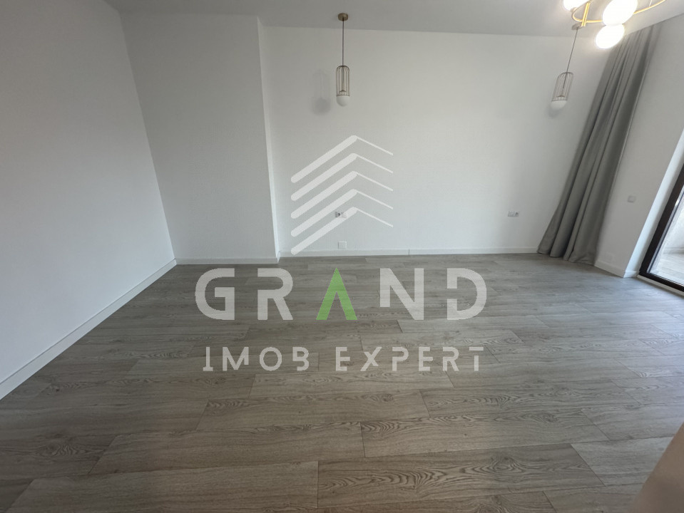 SPAȚIU DE BIROURI | 3 CAMERE | BALCON | CURTE | PARCARE | GHEORGHENI