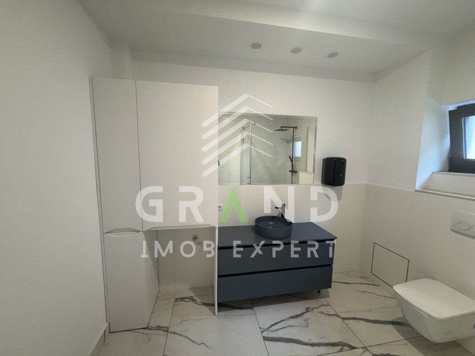 SPAȚIU DE BIROURI | 3 CAMERE | BALCON | CURTE | PARCARE | GHEORGHENI