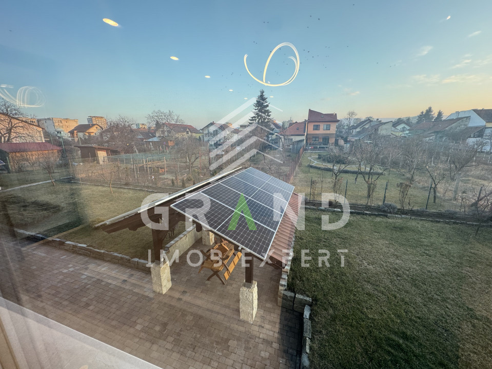 SPAȚIU DE BIROURI | 3 CAMERE | BALCON | CURTE | PARCARE | GHEORGHENI