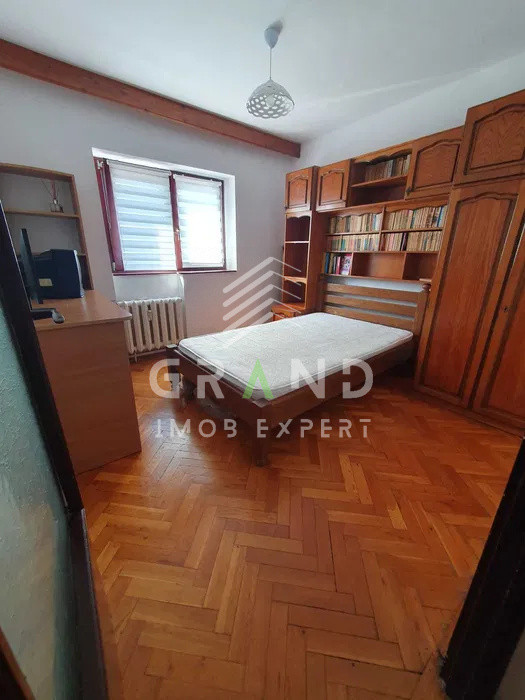 Vânzare apartament 4 camere, decomandat, str. Ion Mester, Mănăștur, Cluj-Napoca