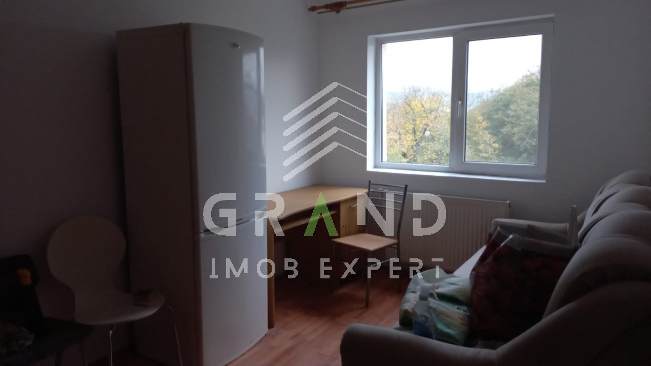 Chirie apartament 2 camere mobilat și utilat,Florești, etaj 3,disponibil imediat