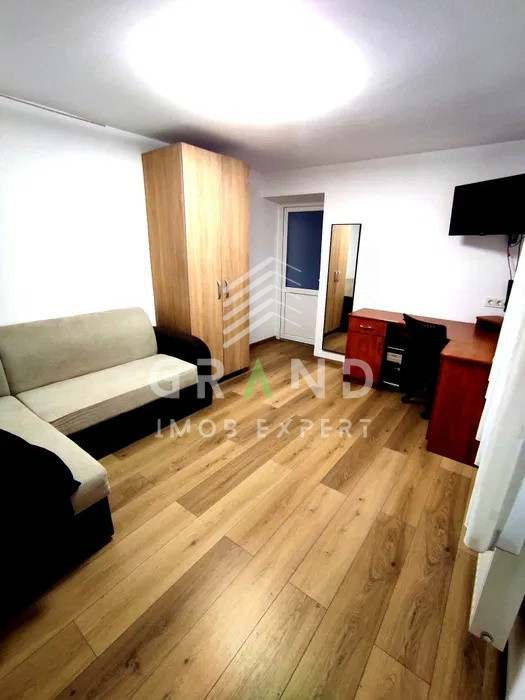 Chirie apartament in casa cu 2 camere, semidecomandat, curte comuna, Marasti