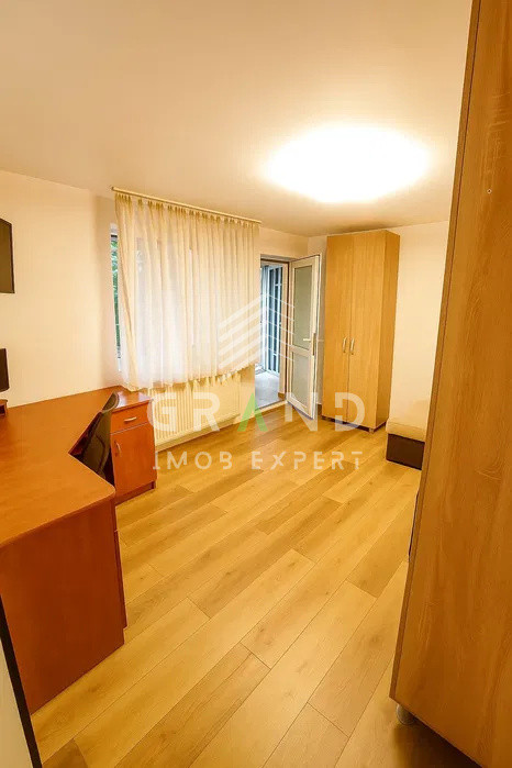 Chirie apartament in casa cu 2 camere, semidecomandat, curte comuna, Marasti