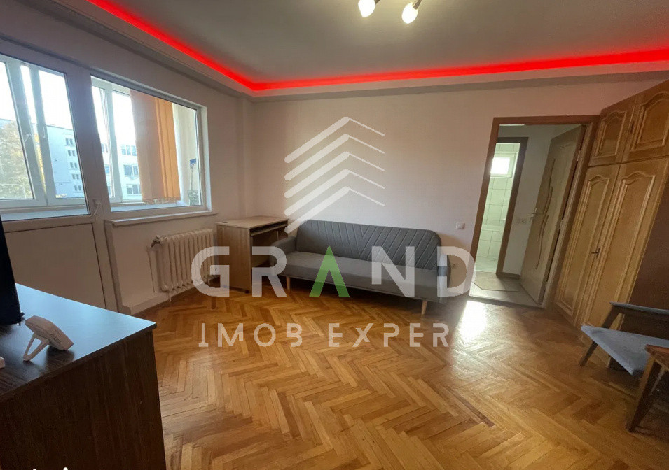Chirie Apartament spațios 3 camere, balcon, etaj intermediar – cartier Mănăștur