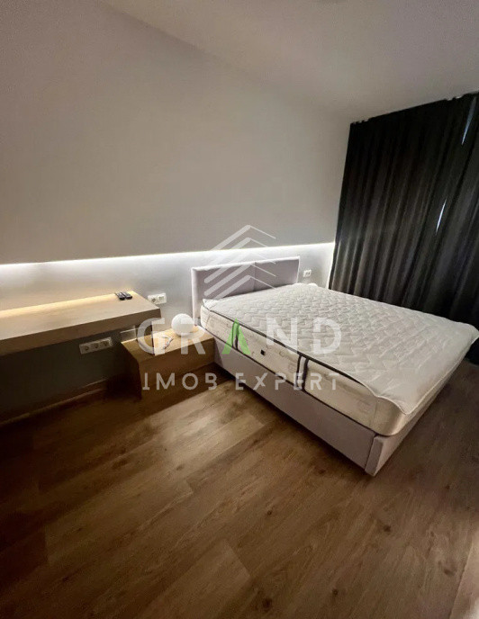 Apartament de inchiriat, cu grădină privată+parcare, 2 camere, lângă Iulius Mall