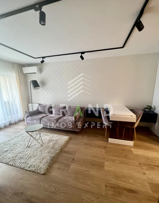 Apartament de inchiriat, cu grădină privată+parcare, 2 camere, lângă Iulius Mall