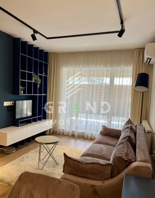 Apartament de inchiriat, cu grădină privată+parcare, 2 camere, lângă Iulius Mall
